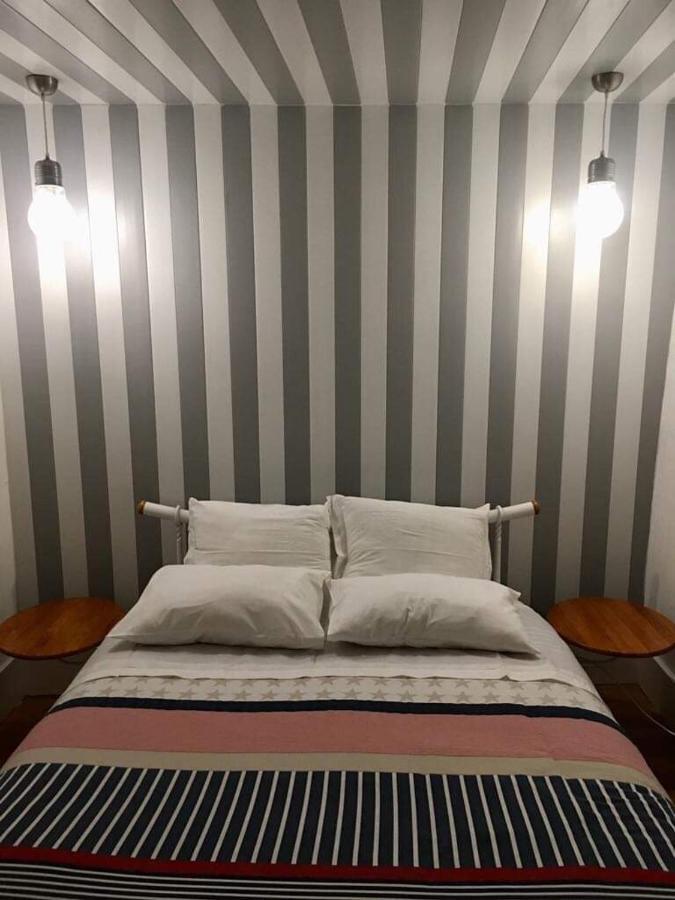 Casinha Historica Apartment กิมาไรส์ ภายนอก รูปภาพ
